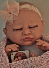 Velikost 38 cm - Poppy Dolls - svítící a zpívající