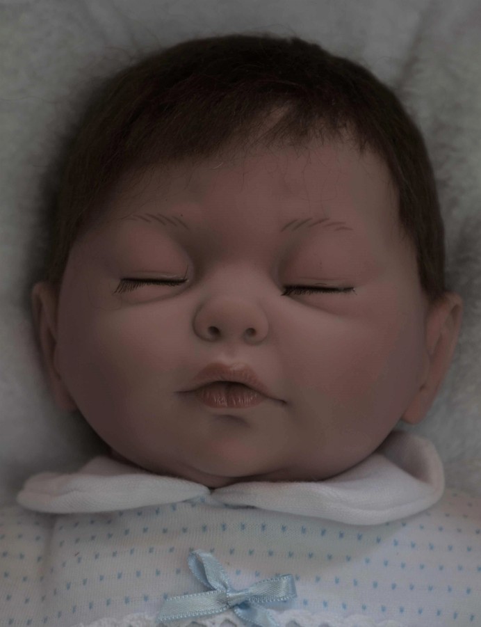 Spící reborn miminko  Hugo  od firmy Guca ze Španělska