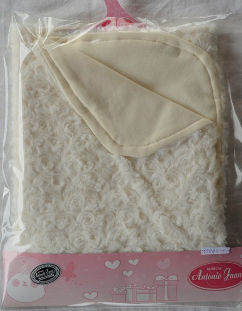 Teplá bílá huňatá dečka pro miminka 40-42 cm