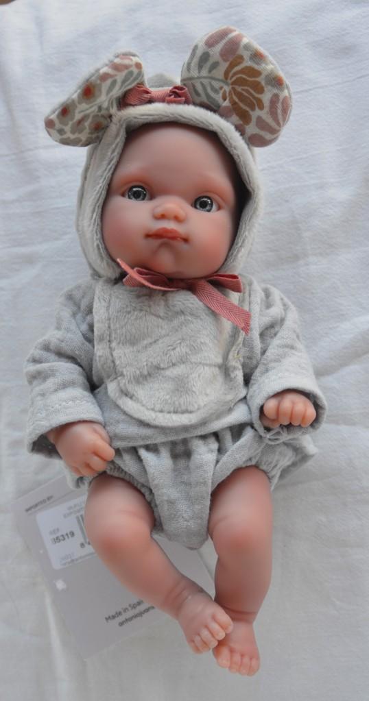 Antonio Juan – panenka holčička Mufly převlečená za myšku  