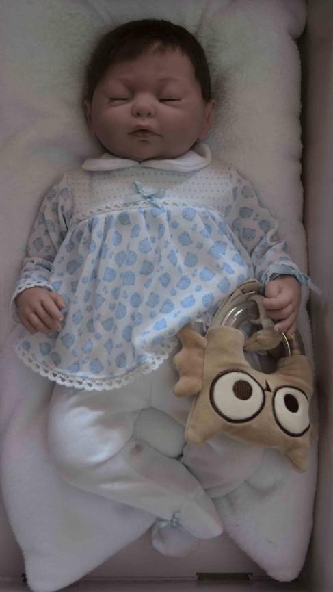 Spící reborn miminko  Hugo  od firmy Guca ze Španělska
