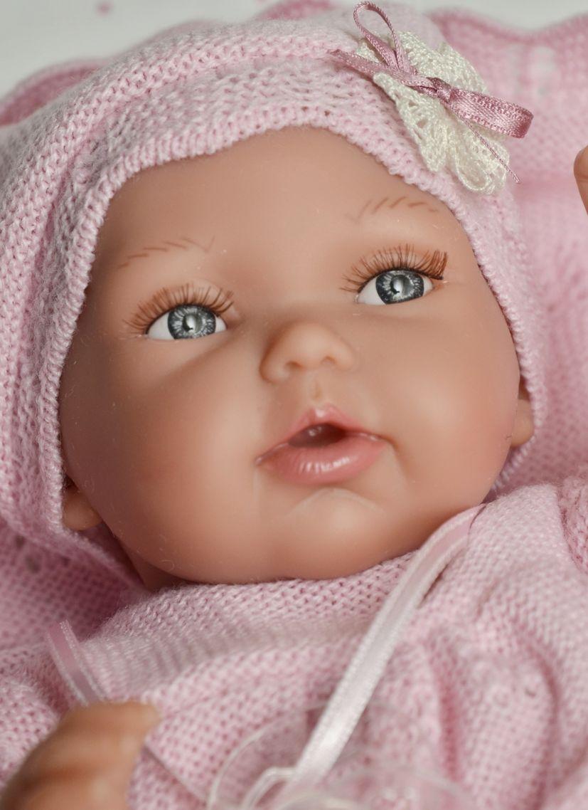 Realistické miminko s kostřičkou -holčička Peke na růžové dečce od Antonio Juan