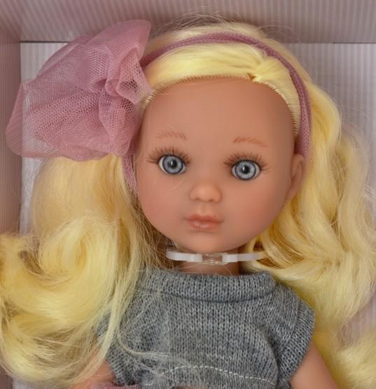 Panenka - Eva v růžové sukni z tylu od firmy Berjuan