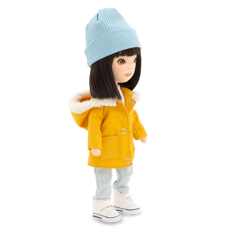 Panenka Lilu v hořčicové bundě od firmy ORANGE TOYS
