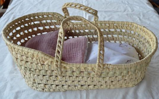 Přenosný pletený košík - košík pro miminko 45 cm