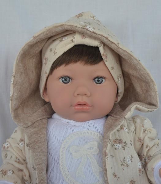 Reborn miminko Alina v bílém pleteném bodíčku od firmy Marina & Pau