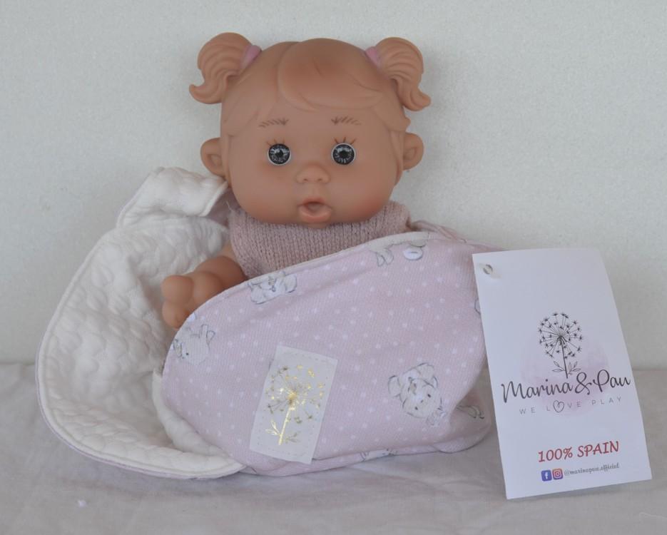 Panenka - holčička Vendy  přenosné tašce  -  Nenotin od španělské firmy Marina & Pau