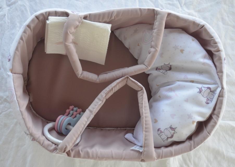 Přenosná taška s jednorožci - menší košík pro miminka 32 cm
