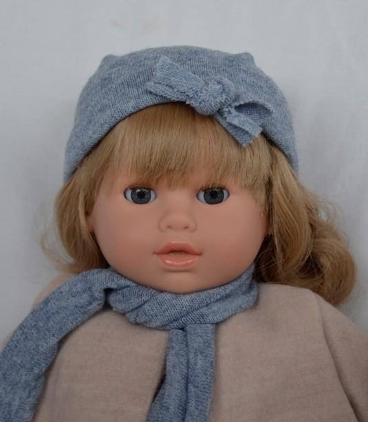 Realistická panenka- Tina v  růžovém kabátku od španělské firmy Marina & Pau