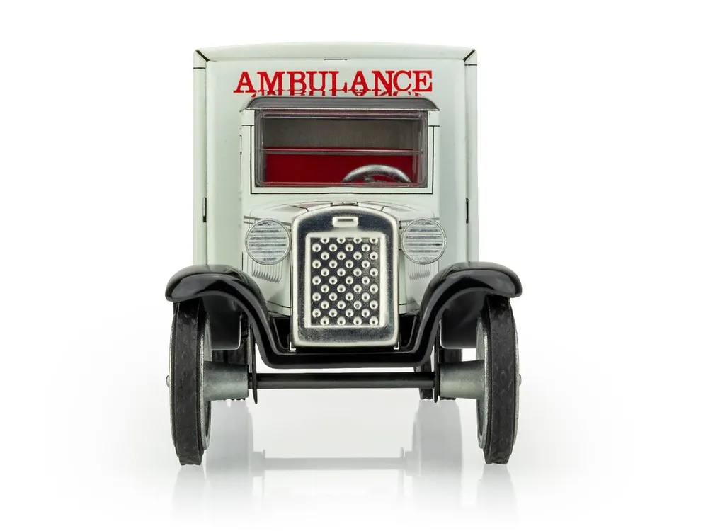 Hawkeye ambulance bílá