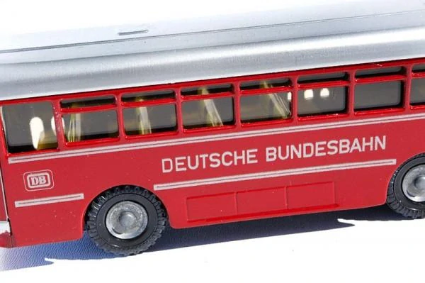 Model německého autobusu z roko 1959