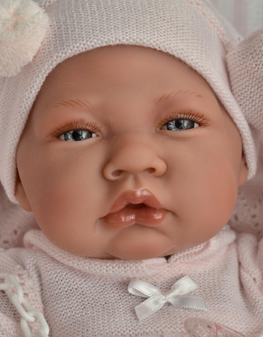 Miminko holčička na dečce - Antonio Juan