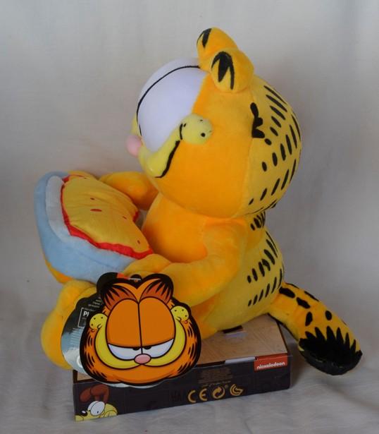 Garfield s lazaní - plyšová postavička z pohádek Garfield