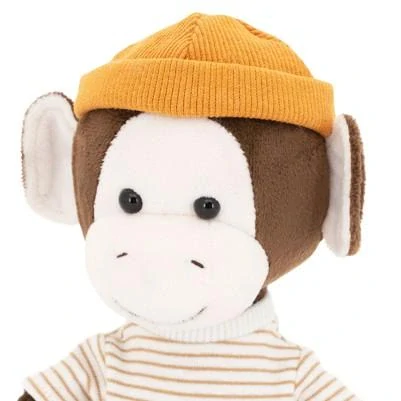 Opičák Charlie s oranžovou čapkou od firmy ORANGE TOYS