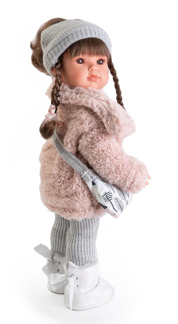 Realistická panenka  Bella  v zimním oblečku od firmy Antonio Juan ze Španělska