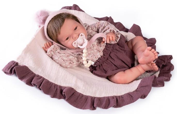 Reborn miminko - Sweet Reborn Lea na vínové dečce od Antonio Juan