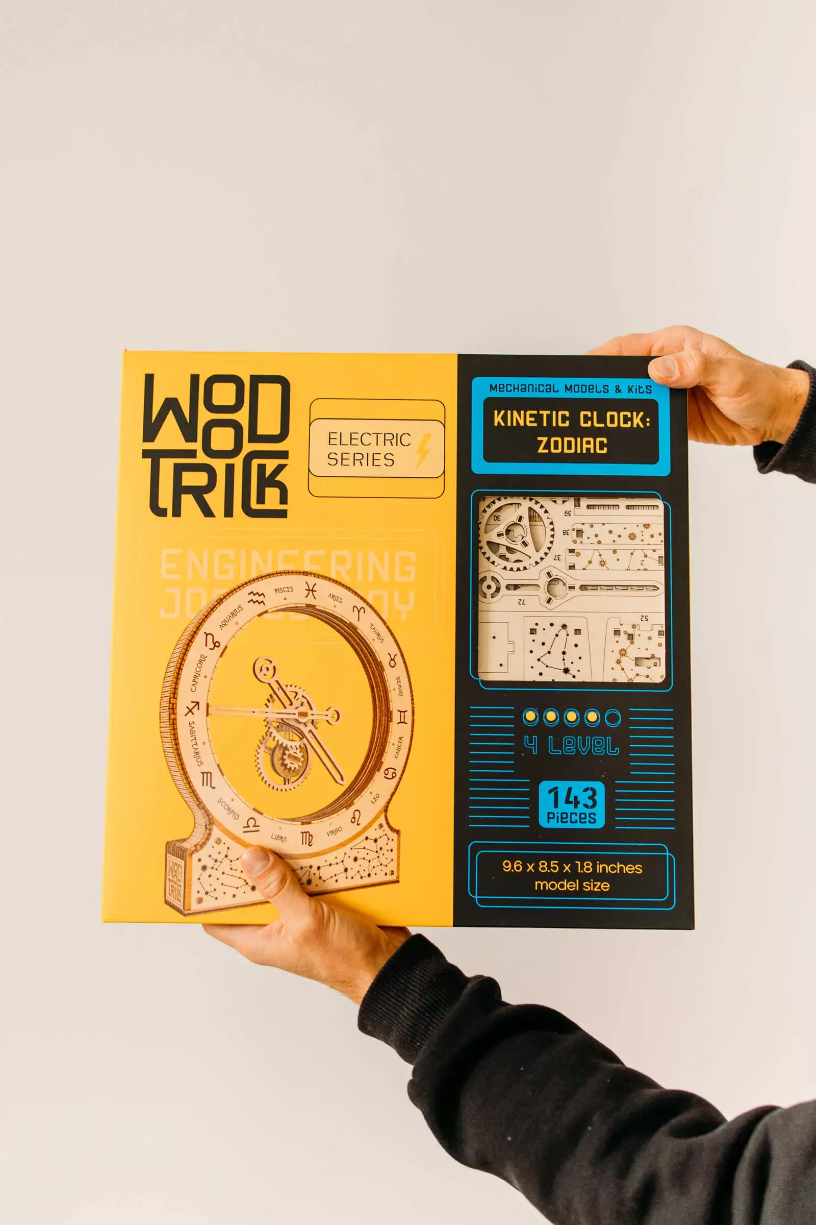 Wood Trick "Kinetické hodiny - Zvěrokruh" - 3D dřevěné mechanické puzzle