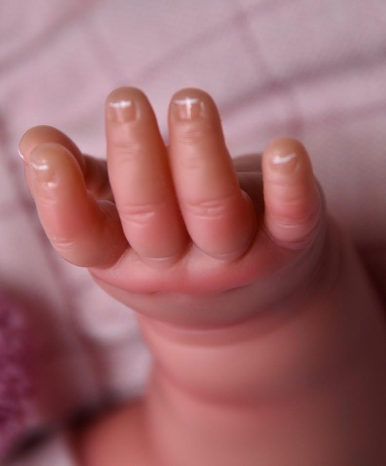 Reborn miminko - Můj první reborn Alexandra na dečce od Antonio Juan