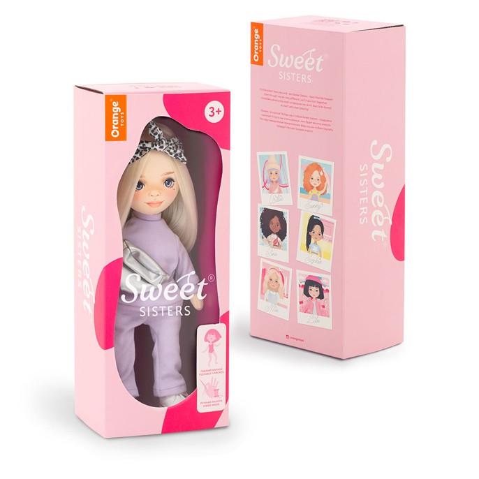 Panenka Mia ve fialové teplákové soupravě od firmy ORANGE TOYS