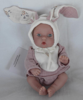 Antonio Juan – panenka holčička Picolin převlečená za zajíčka 