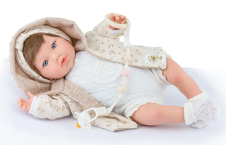 Reborn miminko Alina v bílém pleteném bodíčku od firmy Marina & Pau