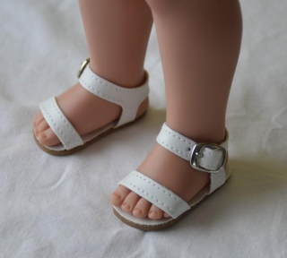 Bílé sandály s přeskou