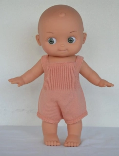 Panenka Mini Panchas - zelené oči - v starorůžových kraťasech ze Španělska